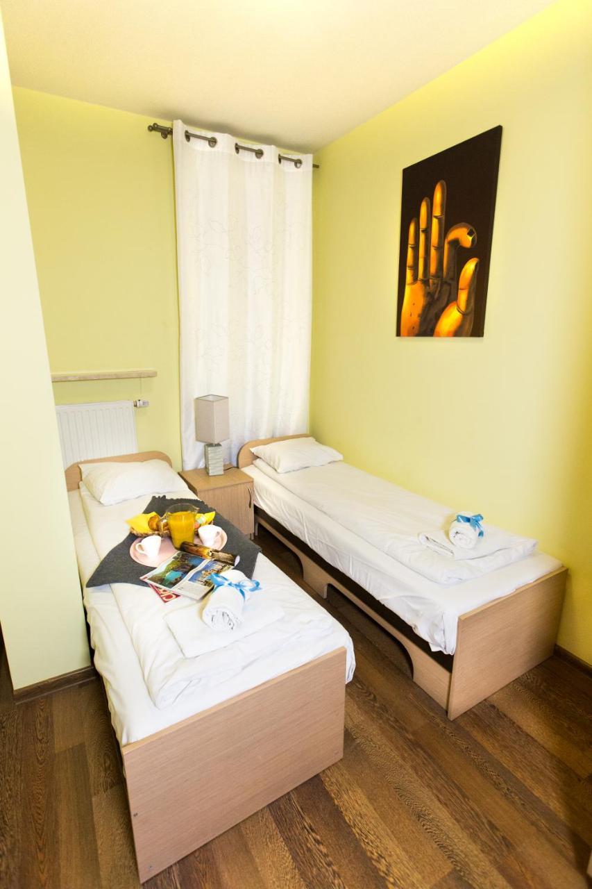 Pcd Aparthotel Wola Varsó Kültér fotó